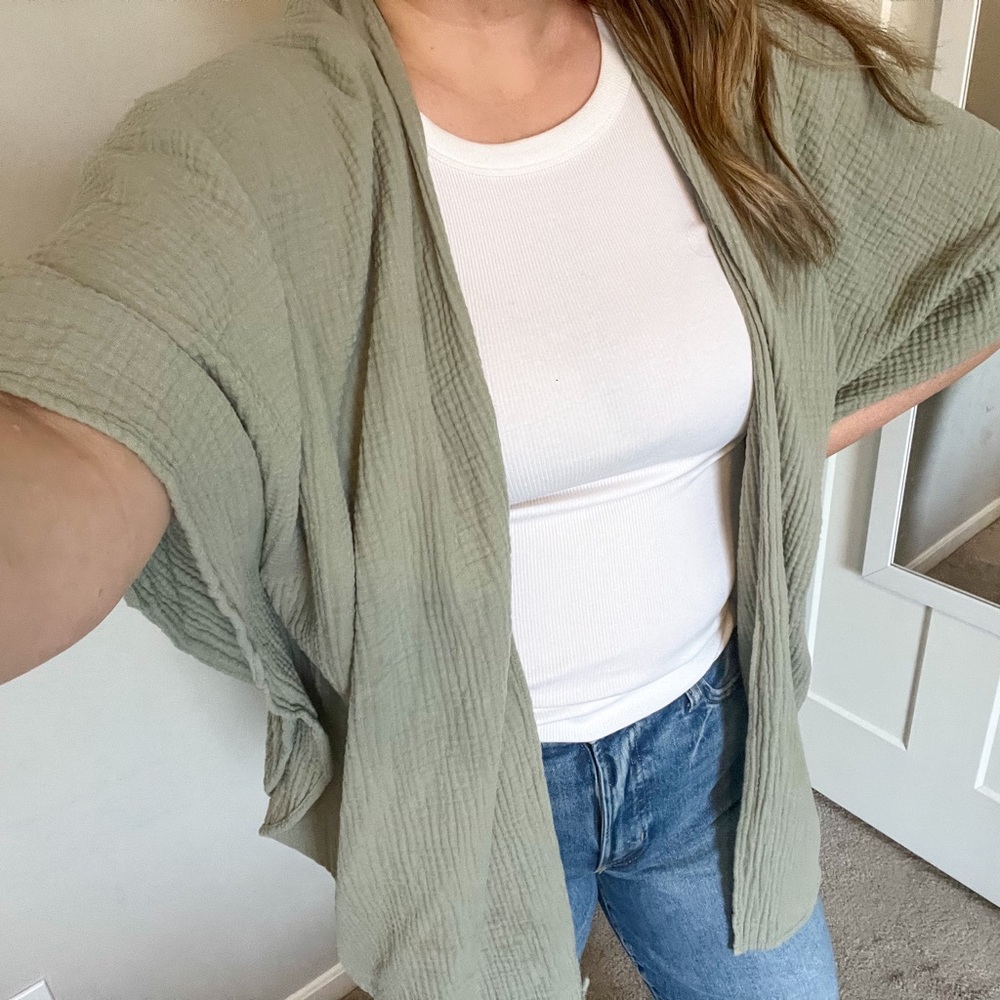 Universal Thread Sage Gauze Kimono
